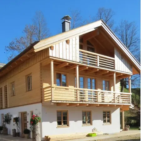Mountainlodge Dorfhaus 伦格里斯