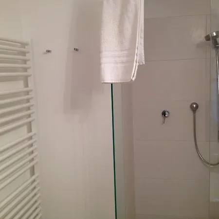 Mountainlodge Dorfhaus 伦格里斯