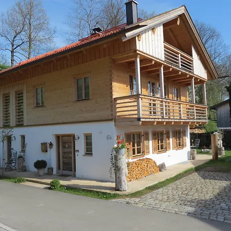 Mountainlodge Dorfhaus Apartmán *